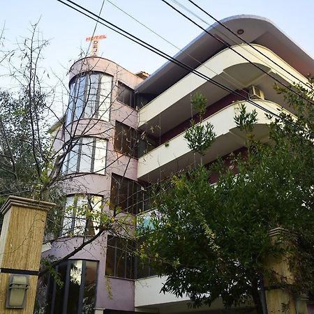 Hotel Deja Tirana Exterior foto